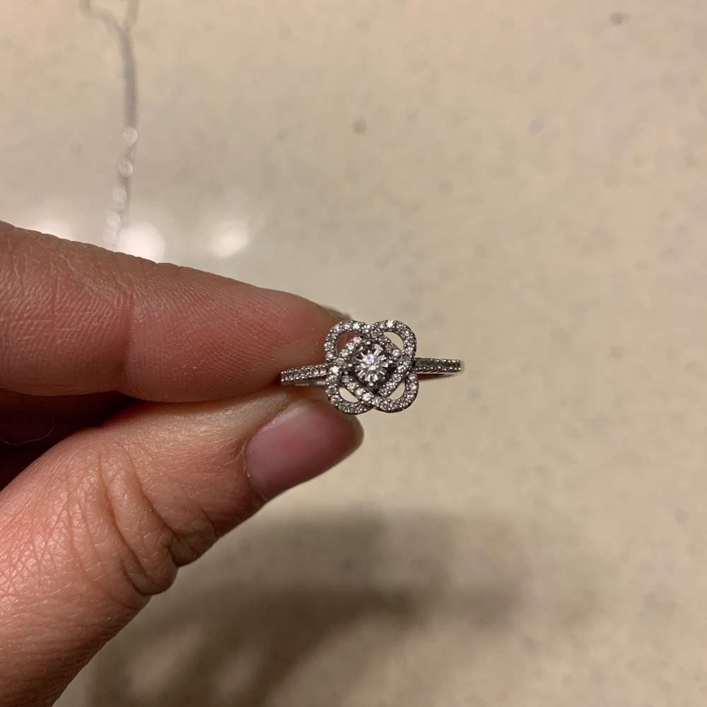 Center of Me 1/5ct with 10k white gold